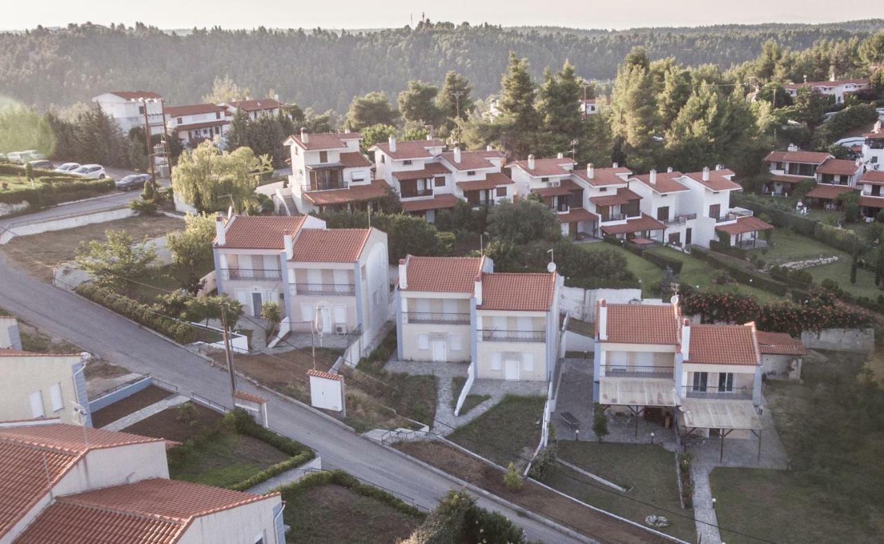 Mezoneta Elani Villa ซีวิรี ภายนอก รูปภาพ